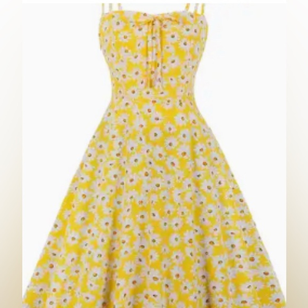 NWOT 🌼 Yellow Floral Midi Lightwieght Wrinkle Free Sundress - Small/Medium